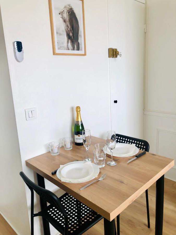 Superbe Appartement Front De Mer วิลล์เนิฟ-ลูเบ ภายนอก รูปภาพ